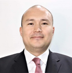 Daniyar Usenov